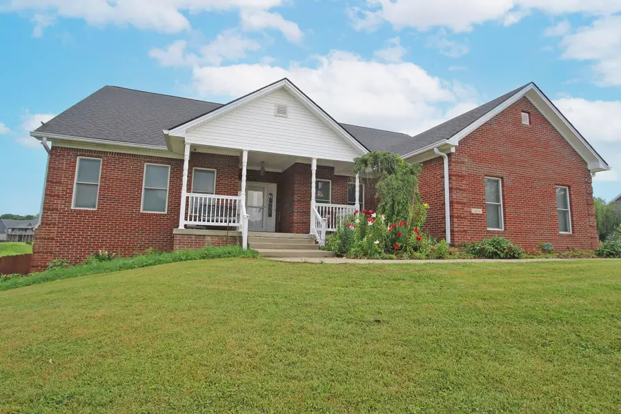 1016 Cedar Ridge Lane, Versailles, KY 40383 - Image #2