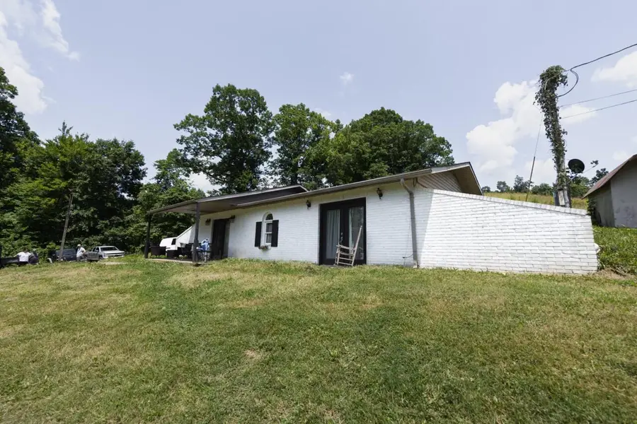 2090 Langnau Road, London, KY 40741 - #2