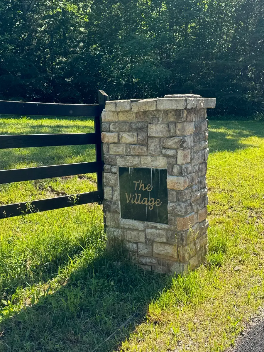 4 Village Court, Russell Springs, KY 42642 - Image #2