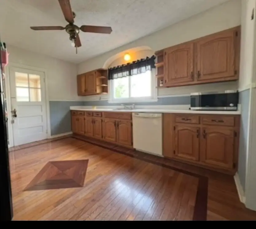 365 Mooreland Avenue, Harrodsburg, KY 40330 - Image #2