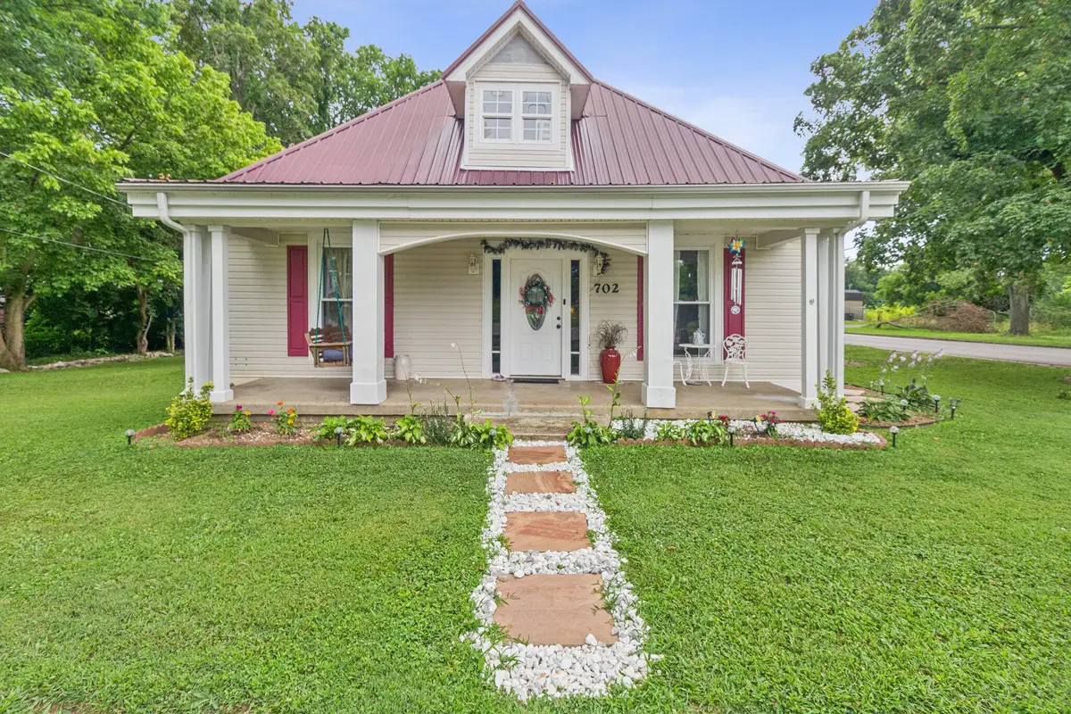 702 E 2nd Street, Russellville, KY 42276 - Image #1