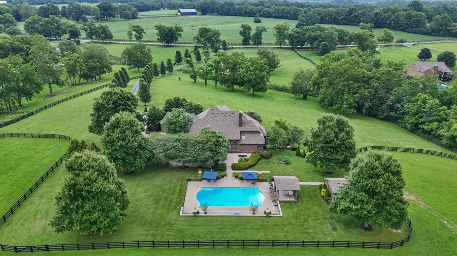 3905 N Cleveland Road, Lexington, KY 40516 - Image #3