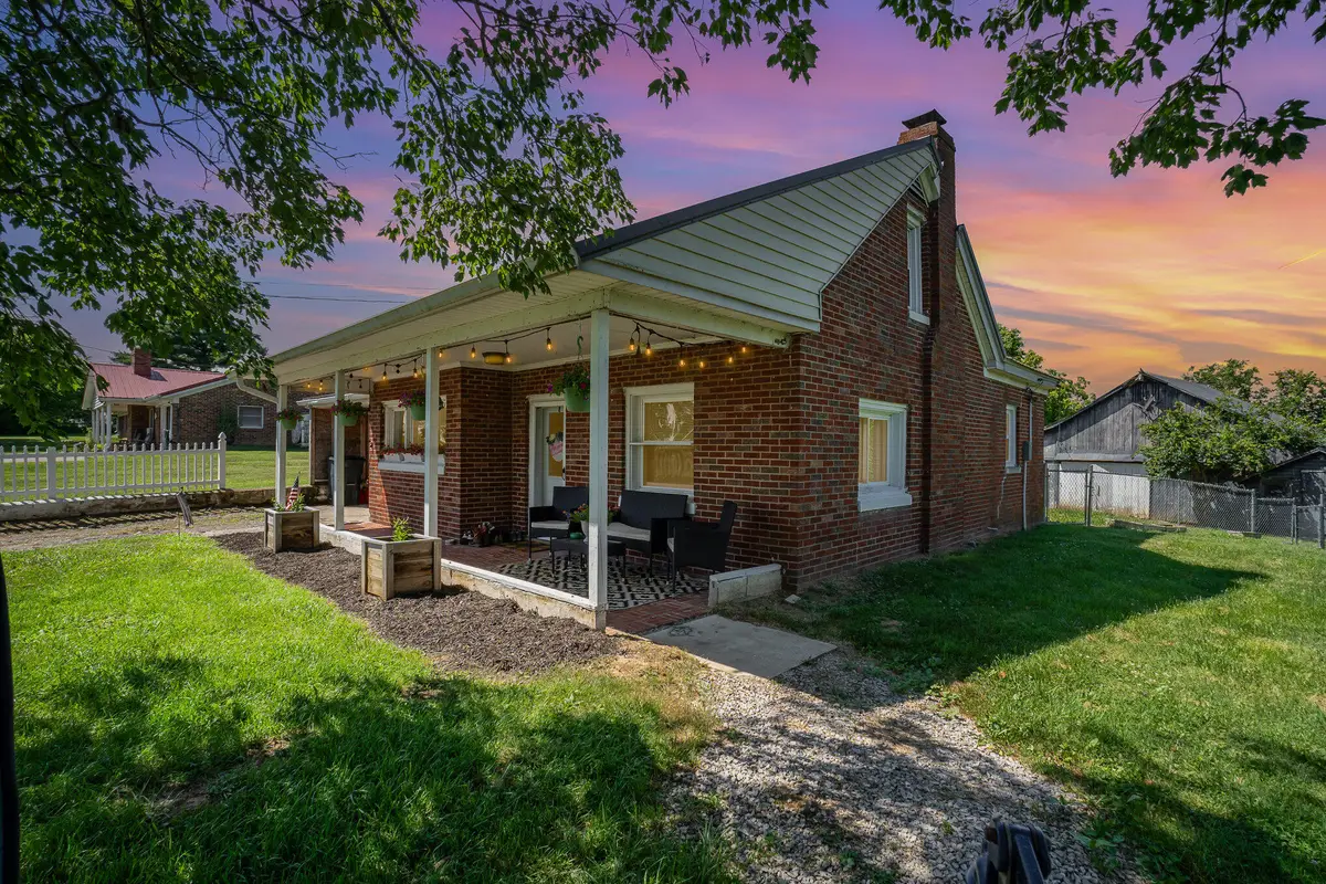 867 Richmond Rd Loop 3, Paint Lick, KY 40461 - Image #1