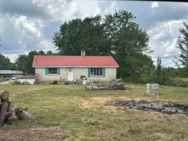 35 Lands End Road, Crab Orchard, KY 40419