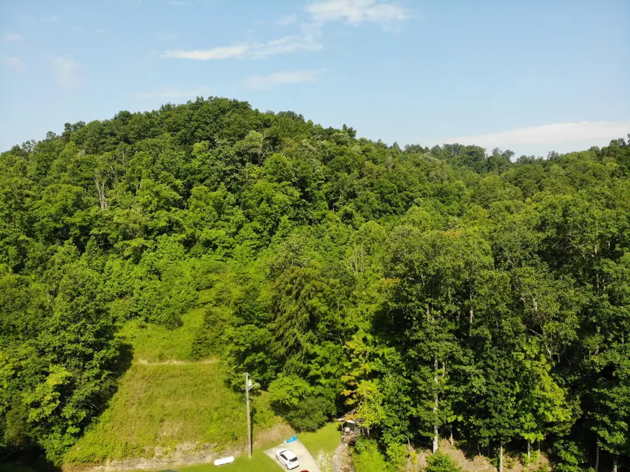 385 Clinton Stiltner Road, Frenchburg, KY 40322 - Image #3