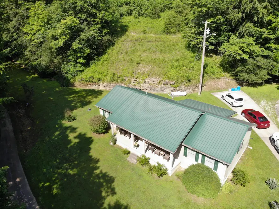 385 Clinton Stiltner Road, Frenchburg, KY 40322 - Image #2
