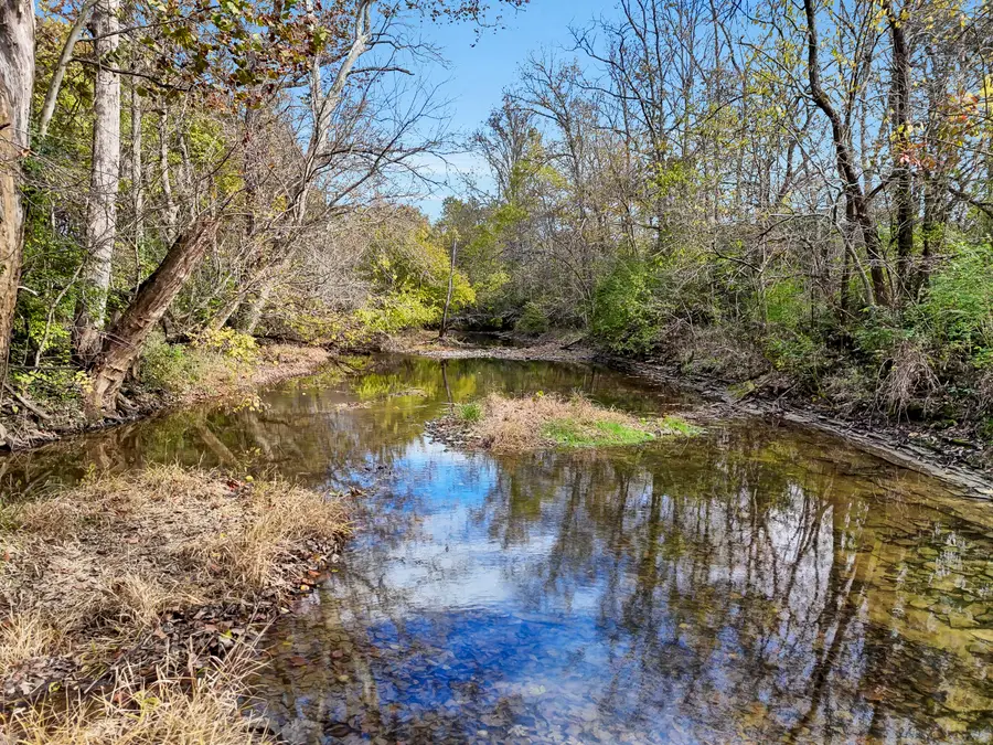 517 Aiken Road, Shelbyville, KY 40065 - Image #3