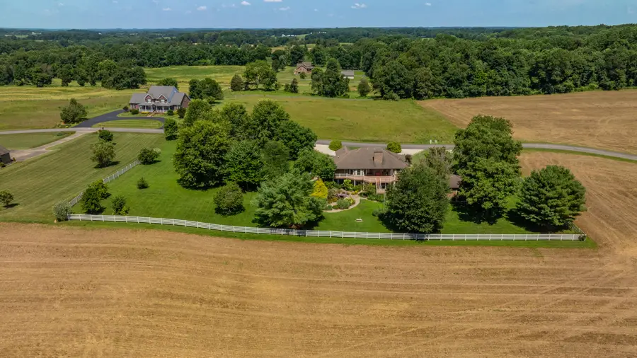 529 Lakewood Drive, Russell Springs, KY 42642 - Image #3