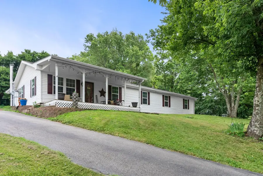 170 Davistown Road, Midway, KY 40347 - Image #2