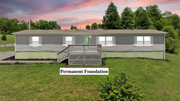 1438 Kentucky 1394, East Bernstadt, KY 40729