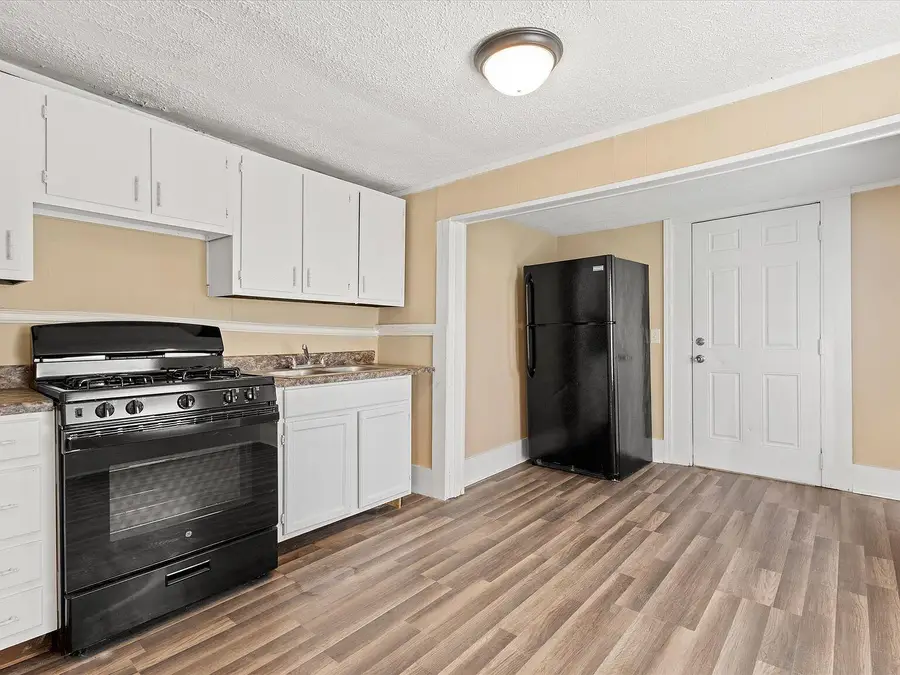 39 S Highland Street, Winchester, KY 40391 - Image #2