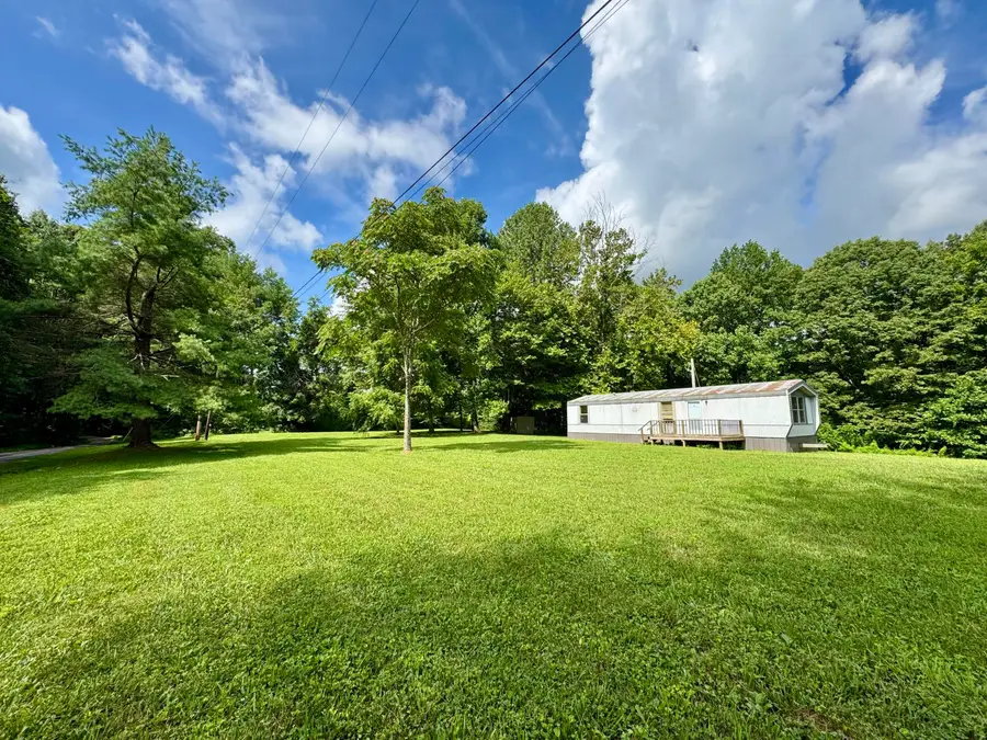 3280 Ewing Ridge Road, Dunnville, KY 42528 - Image #2