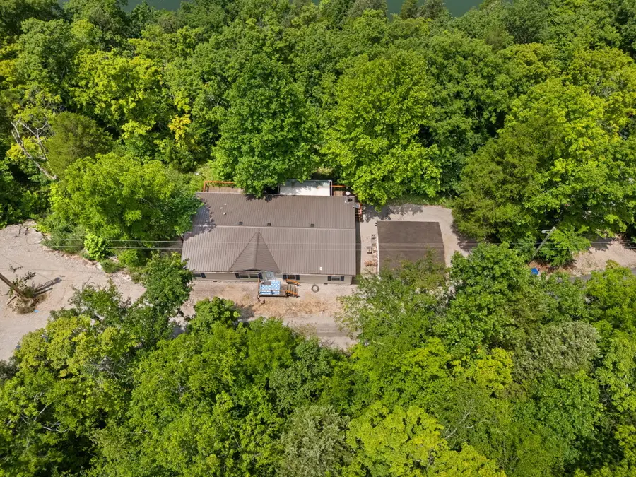 586 Spruce Street, Burnside, KY 42519 - Image #2