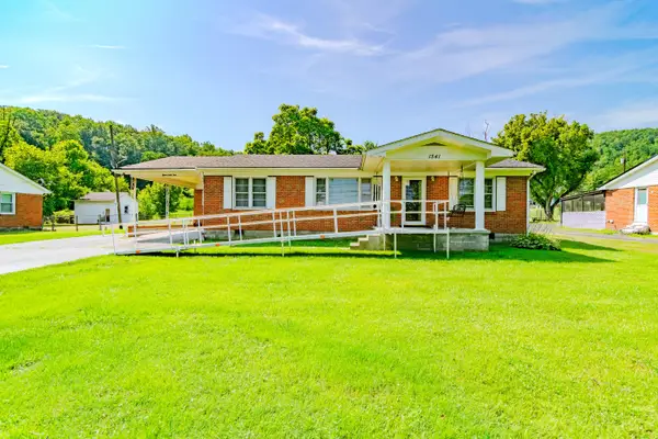 1541 E College Avenue, Stanton, KY 40380