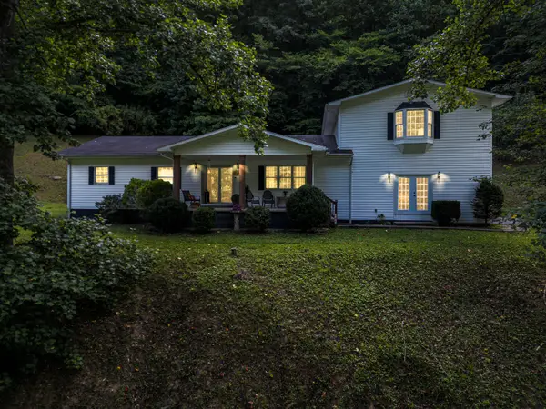 19 Magnolia Lane, Prestonsburg, KY 41653