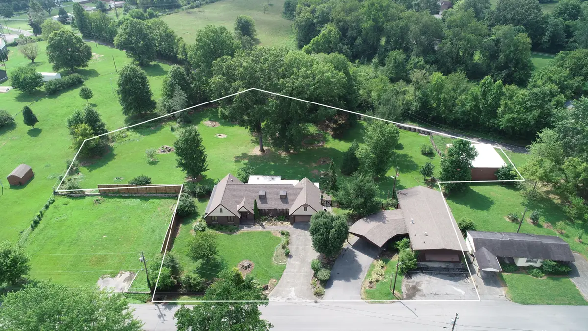 98 E Wyrick Street, Corbin, KY 40701 - Image #1