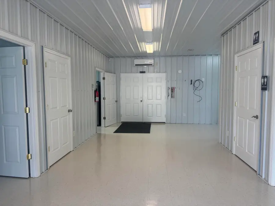 9681 N Hwy 25e, Gray, KY 40734 - Image #3