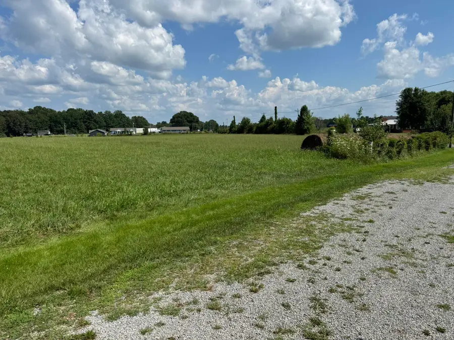 262 Old Hwy 910 #2, Russell Springs, KY 42642 - Image #3