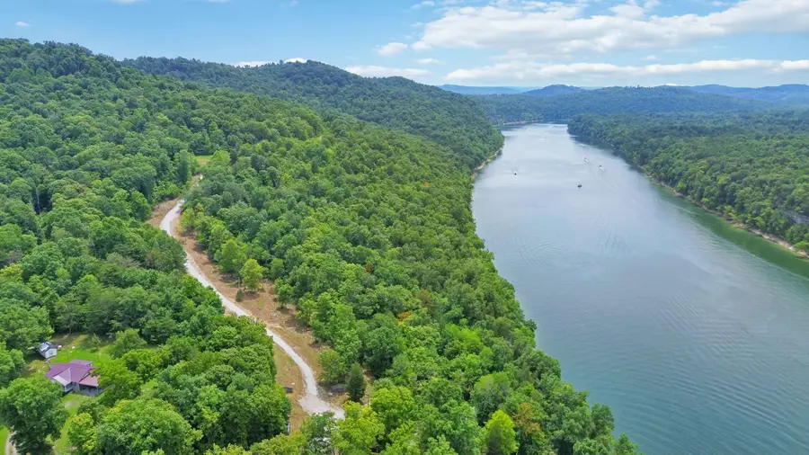 11 Genes Road, Somerset, KY 42503 - Image #3