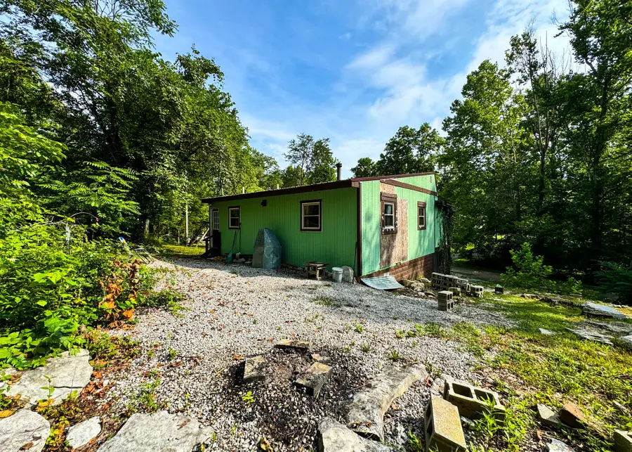 345 Bird Ln, Burnside, KY 42519 - Image #3