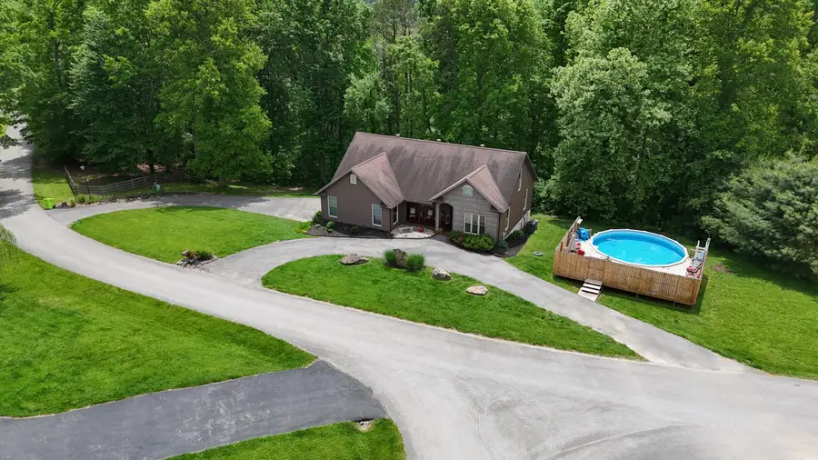 73 Redwood Lane, East Bernstadt, KY 40729 - Image #3