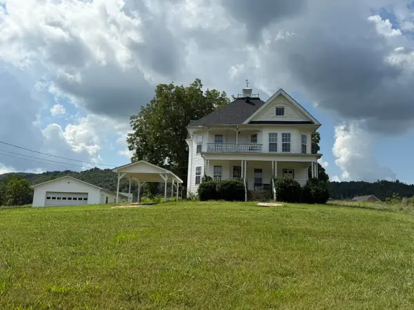 838 State Garage Road, Albany, KY 42602
