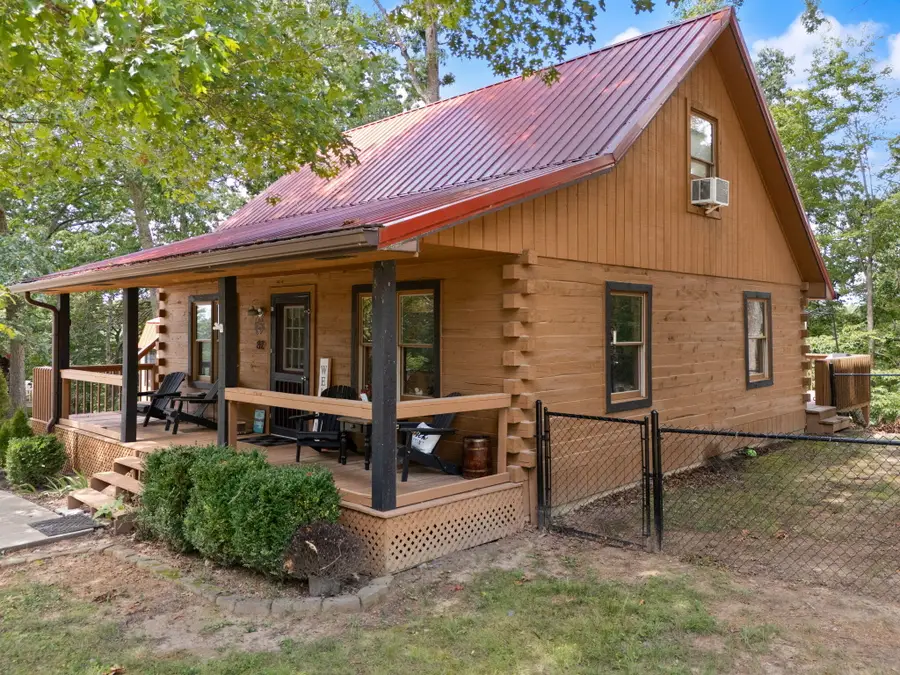 82 Vicki Street, Nancy, KY 42544 - Image #2