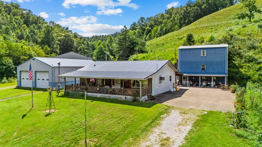 1552 Coffee Creek, West Liberty, KY 41472 - Image #2