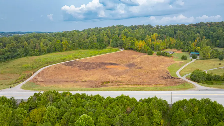 9300 Lake Cumberland Road, Mount Vernon, KY 40456 - Image #2