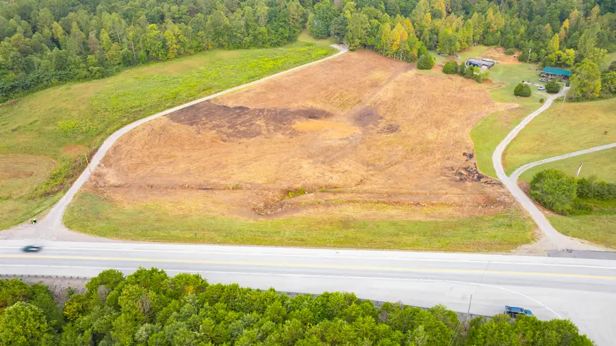 9300 Lake Cumberland Road, Mount Vernon, KY 40456 - Image #3