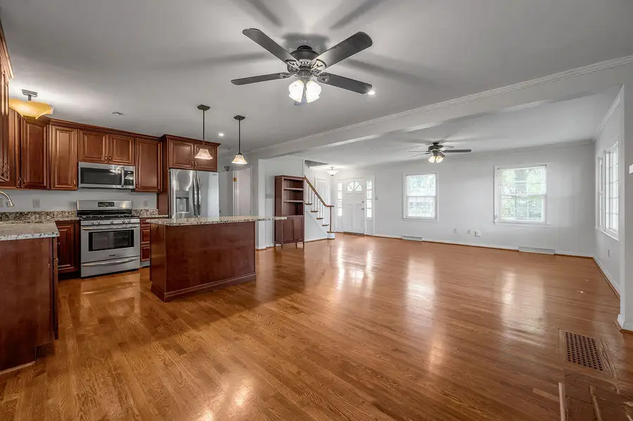 653 Mt Vernon Drive, Lexington, KY 40502 - Image #3