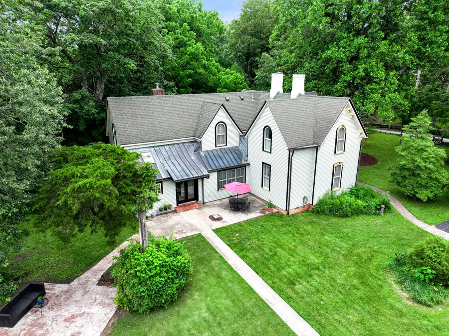 425 N Winter Street, Midway, KY 40347 - Image #3