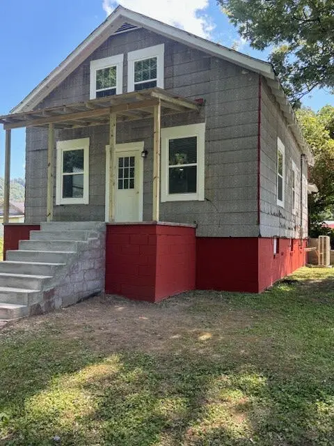 51 Cummins Street, Martin, KY 41649 - Image #3