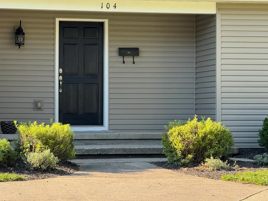 104 Greenview Drive, Lawrenceburg, KY 40342 - Image #2