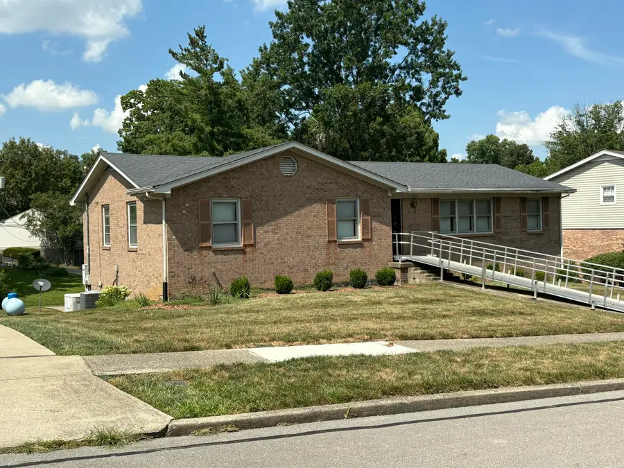 3416 Pinas Bay Drive, Lexington, KY 40502 - Image #2