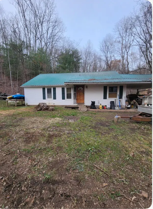 228 Lofty Heights Road, Clay City, KY 40312