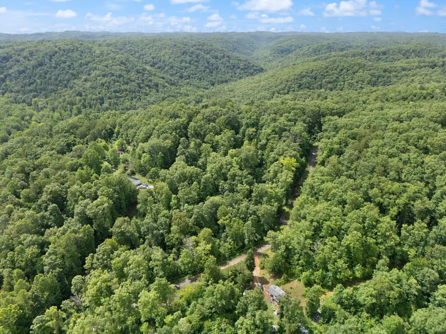 2401 Bell Point Road, Beattyville, KY 41311 - Image #3