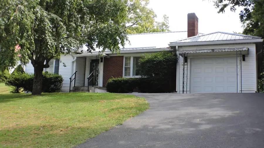 463 E High Street, Owingsville, KY 40360 - Image #2