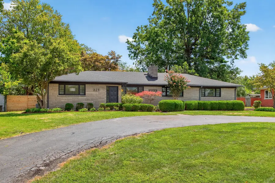 226 Idle Hour Drive, Lexington, KY 40502 - Image #2