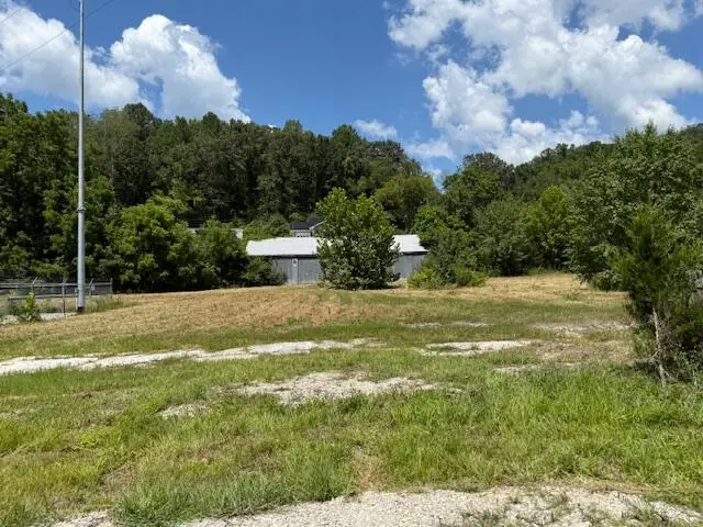 946 Hwy 52, Beattyville, KY 41311 - Image #2