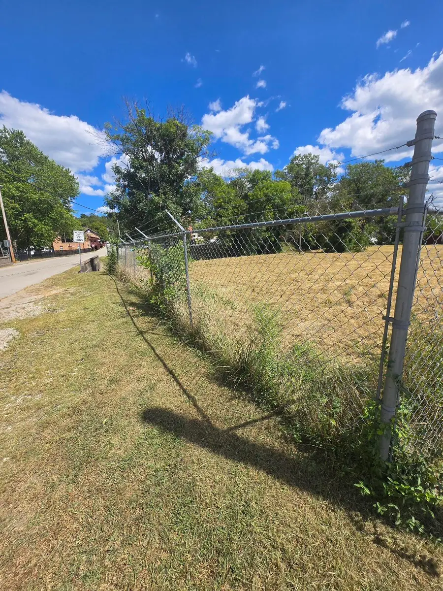 9999 Mill Street, Campton, KY 41301 - Image #2