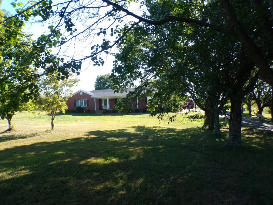 1828 Guynn Road, Berea, KY 40461 - Image #2