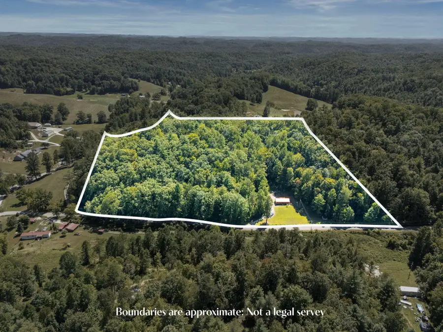 143 Mullins Point Road, Campton, KY 41301 - Image #3