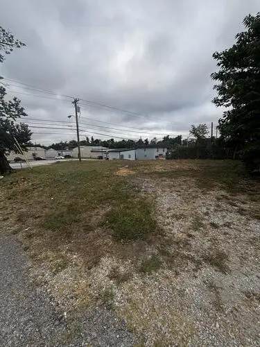 811 E Main Street, Richmond, KY 40475 - Image #2