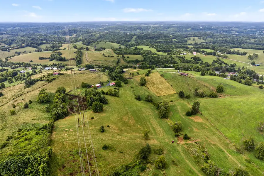 3056 Irvine Road, Winchester, KY 40391 - Image #2