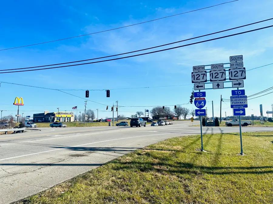 7 Eagle Lake Drive, Lawrenceburg, KY 40342 - Image #3