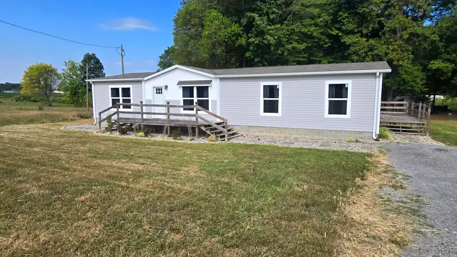 201 Primrose Lane, Russell Springs, KY 42642 - Image #2