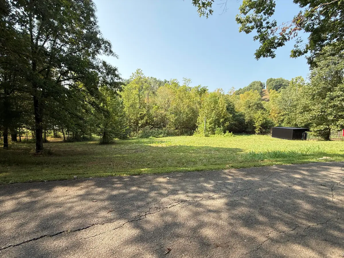 1091 Trusty Road, Hustonville, KY 40437 - Image #1