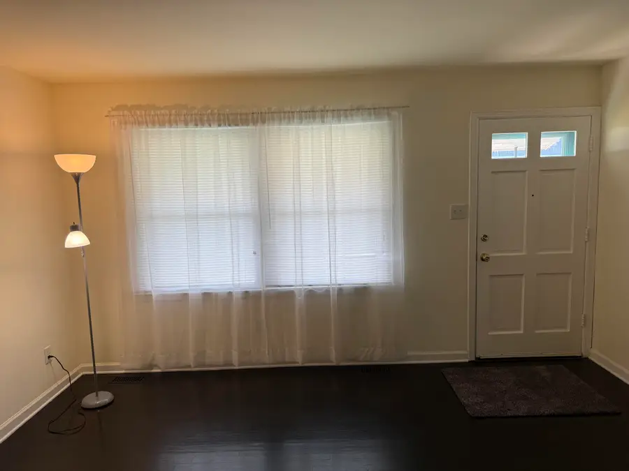 139 E Showalter Drive, Georgetown, KY 40324 - Image #2