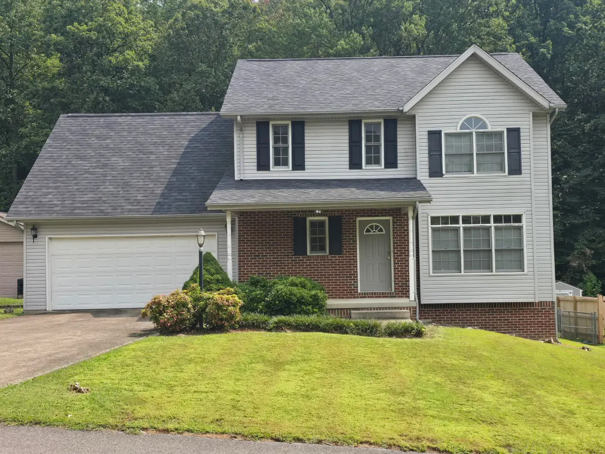 220 Windermere Drive, Middlesboro, KY 40965 - Image #1